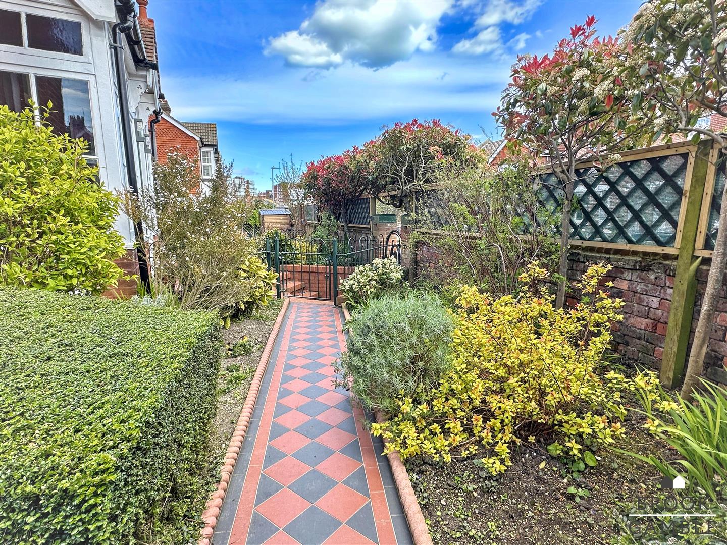 4 Bedroom House. Milton Road in Eastbourne,  41